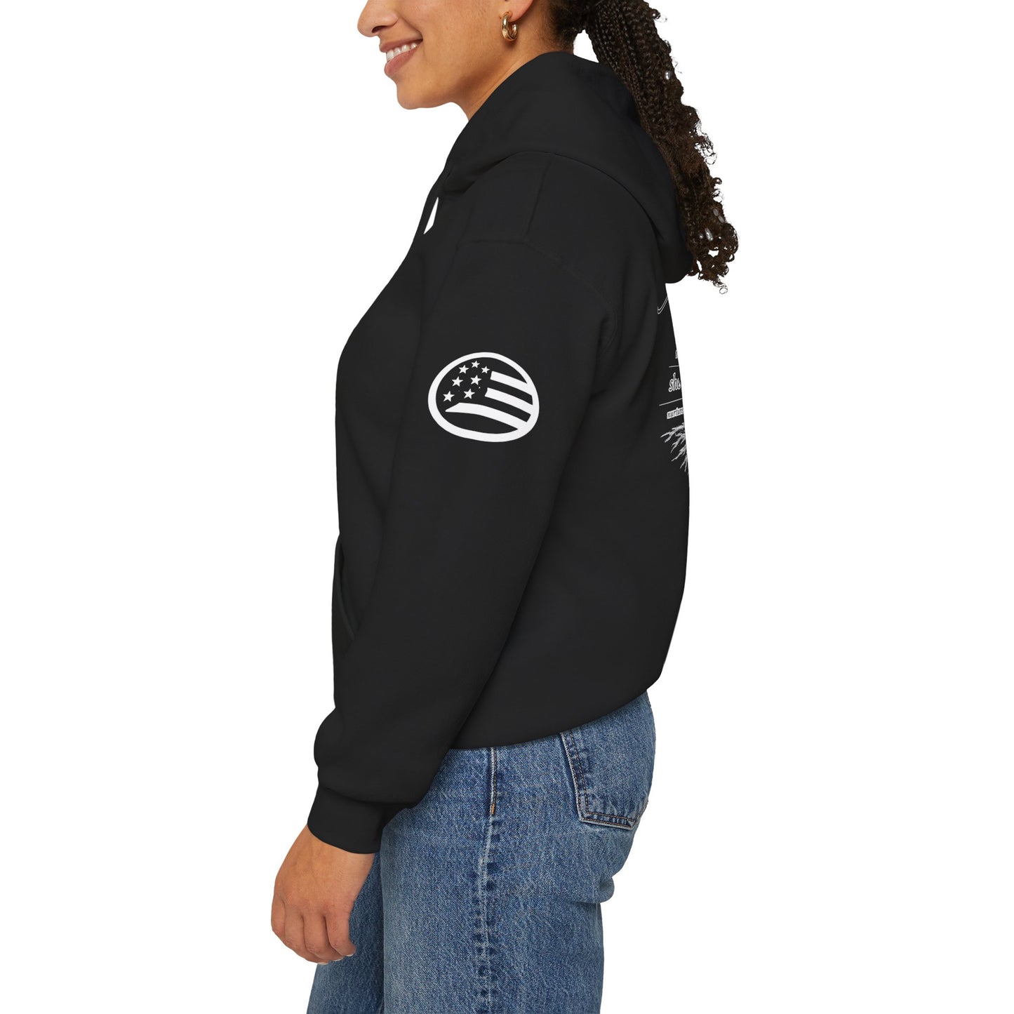 Momma Hoodie — Sentimental Mother's Day Pullover with Script & Roots Design